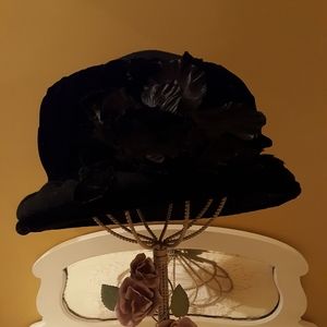 Black Heaslip Velvet Hat